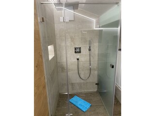 206B729A-672C-430C-8D0F-2B1A0C9BF5AB