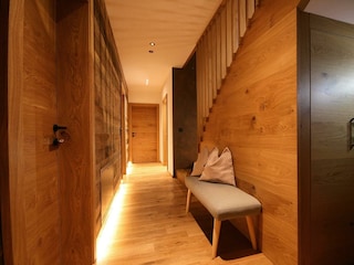 Vorraum mit Garderobe - Hausteil A