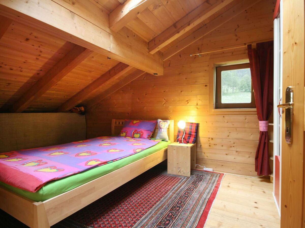 Zimmer mit Bett