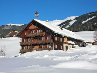 Ferienhaus im Winter