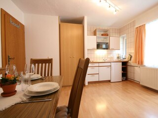 Wohnküche mit Kochnische und Esstisch, Top 5