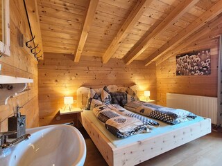 Doppelzimmer mit Ausgang zum Balkon