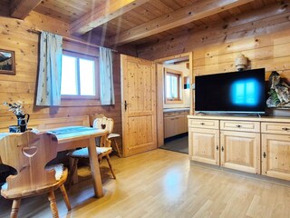 Stube mit Flat-TV