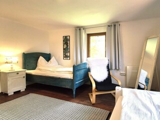 Schlafzimmer mit 2 Einzelbetten