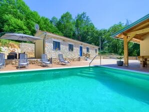 Ferienhaus CAPREE mit Pool und 2 cozy Terrassen nahe Strand Rabac - Labin - image1