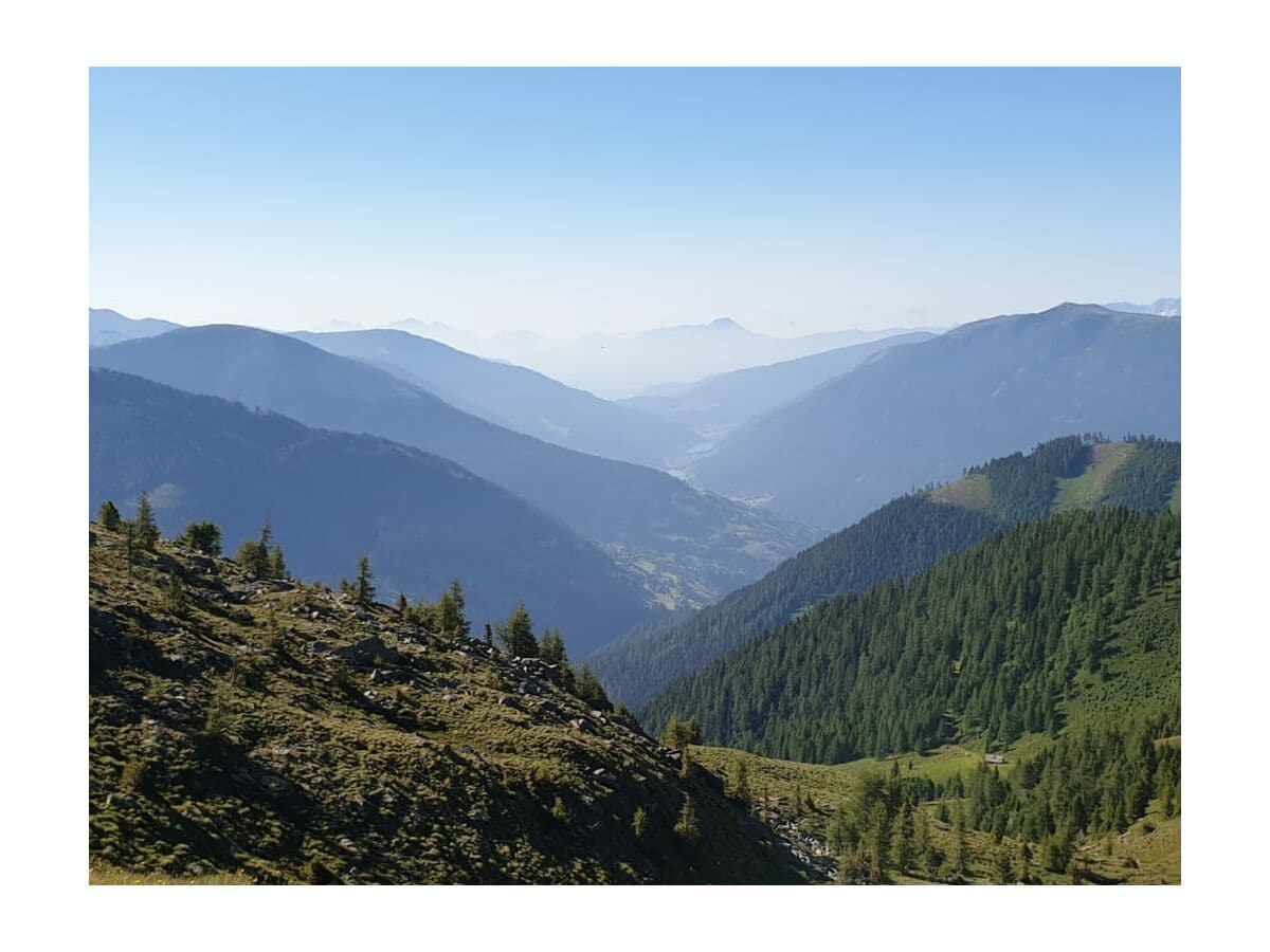 Blick ins Gegendtal bis zu den Karawanken