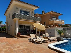 Holiday house Casa Lumi - Empuriabrava - image1