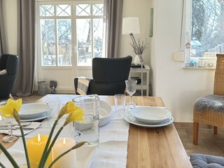 großer Tisch für 2