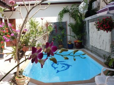 Bungalow in Thai-Bali Style A