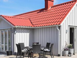 4 Personen Ferienhaus in BÅSTAD - Vejbystrand - image1