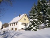 Ferienhaus im Winter