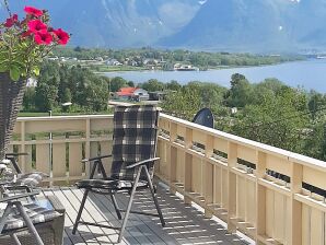 Holiday house 8 Personen Ferienhaus in SORTLAND - Alsvåg - image1