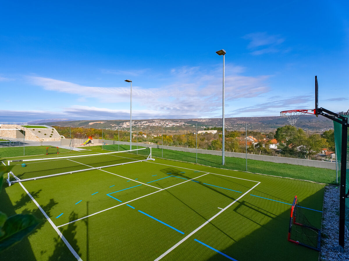 Multi-Court – Mini-Fußball-, Tennis- und Basketballplat