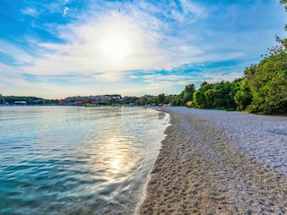 Ein schöner, weitläufiger Strand, nur ein paar Minuten