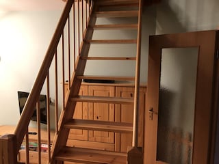 Treppe im Schlafzimmer  zum Schlafboden