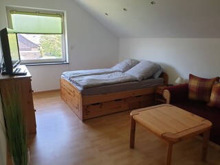Schlafzimmer 3 mit Schlafcouch u 1,40er Bett