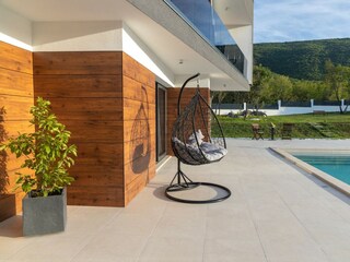 Villa Sinj Buitenaudio-opname 13