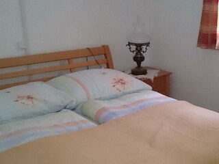 Ferienhaus-Waldhaeusl-Mitterndorf-Schlafzimmer