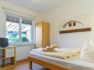 Schlafzimmer 2 (1 Doppelbett)
