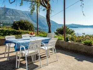 Guest House Fontana - Two Bedroom Apartment with Terrace and Sea View - Mlini - image1