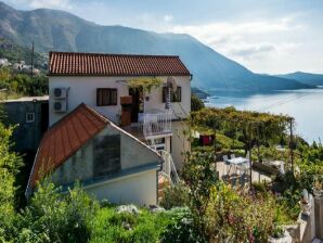 Guest House Fontana - Two Bedroom Apartment with Terrace and Sea View - Mlini - image1