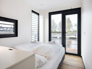 House boat Uitwellingerga Features 13