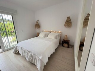 Holiday house Puerto Banus Features 32