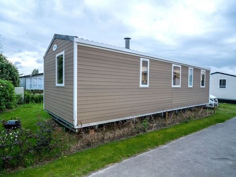 Chalet in Oostkapelle nahe Strand & Pool