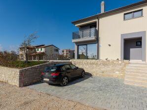 Moderne Villa mit Pool und überdachter Terrasse - Brtonigla - image1