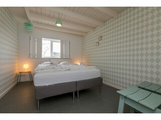 Apartment Vrouwenpolder Features 16