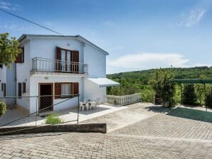 Ruim appartement aan de rand van Silo met ruim terras en strand op 600 m - Županje - image1