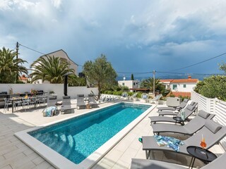 Appartement Arbanija Buitenaudio-opname 6