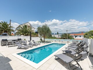 Appartement Arbanija Buitenaudio-opname 14