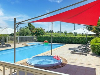 Castle Plassac Outdoor Recording 4