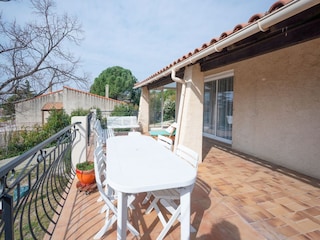 Villa Coudoux Outdoor Recording 6