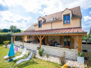 Holiday house Geräumiges Ferienhaus in Nabirat mit Außenpool - Saint-Cirq-Madelon - image1