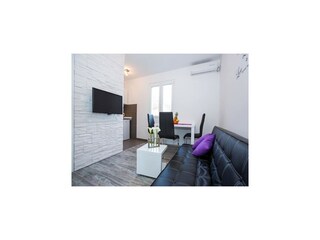 Apartment Mokošica Features 11