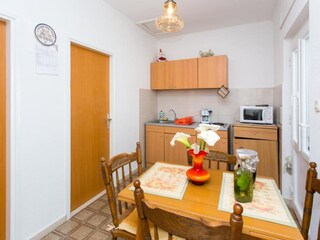 Apartment Brsecine Ausstattung 13