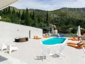 Villa Dupcic - Five-Bedroom Villa with Private Pool and Sea View - Zaton near Dubrovnik - image1