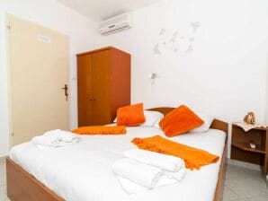 Appartement Guest House Daniela - Double Room with Private External Bathroom and Patio - SOBA 3 - Mlini - image1