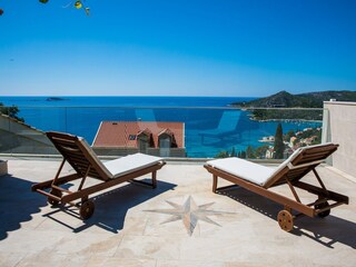 Villa Mlini Outdoor Recording 3