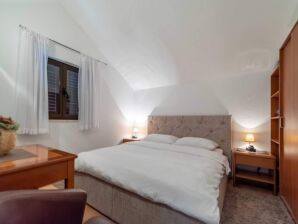 Guest House Kono - Two-Bedroom Apartment with Balcony and Sea View - Marka Gjaje Street