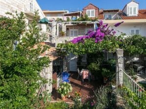 Wohnwagen Guest House Misita - Triple Room with Balcony and Sea View - Mokošica - image1