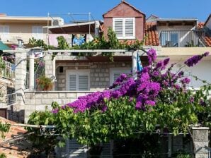 Apartment Guest House Misita - Triple Room with Balcony and Sea View - Mokošica - image1