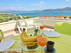 Apartments Gusti - Two-Bedroom Apartment with Balcony and Sea View - Drace - image1