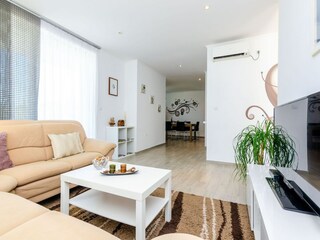 Villa Cilipi Features 11