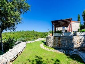 Villa Oasis Cypress - Three Bedroom Villa with Terrace and Swimming Pool - Cilipi - image1