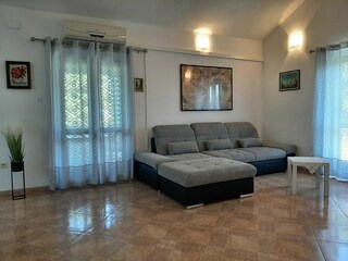 Apartment Mirca Features 15