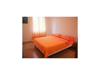 Apartment Mirca Features 9