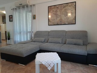 Apartment Mirca Features 10